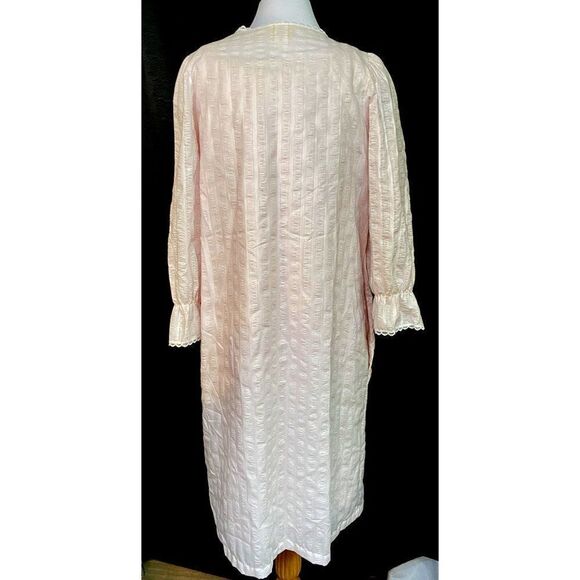 Carriage Court Vintage Pink Nightgown & Robe Set Sz S Eyelet Lace Ribbon Detail - Picture 2 of 8